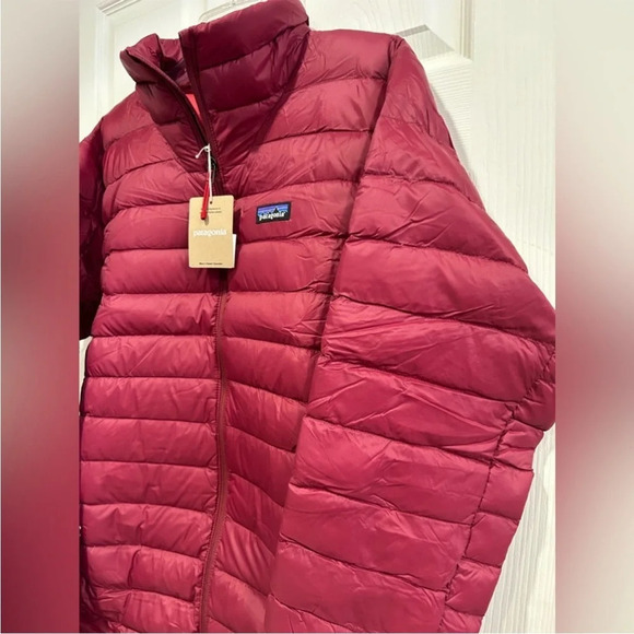 Patagonia Men's XL Down Sweater Puffer Jacket Carmine Red NWT Puff Lightweight - Picture 2 of 12